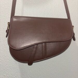 Elegant Brown Leather Shoulder Bag
